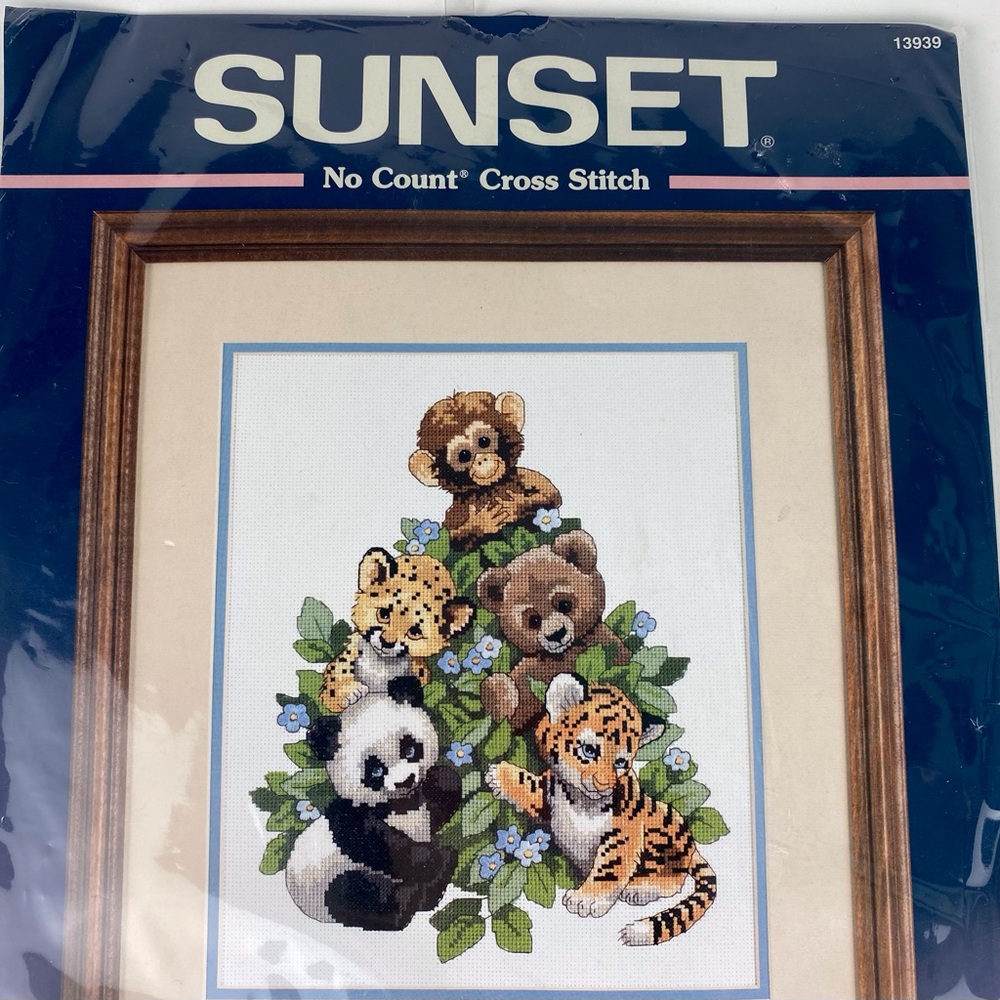 Sunset vintage no-count cross stitch kit, Cuddly Critters, 10" x 12" unopened